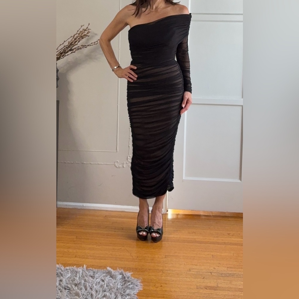 JLUXLABEL Black Off-Shoulder Maxi Dress